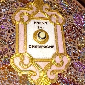 SHOP AN Entire LOOK..